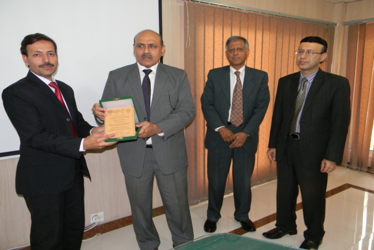 Seminar-PASTIC-MoST-IPO-August  2016-Chairman-a.jpg